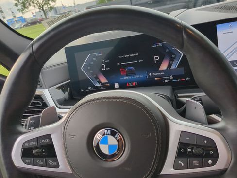 Used 2025 BMW X6 xDrive40i AWD/4WD image 14