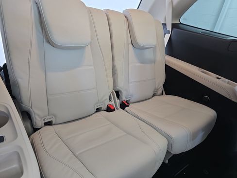 New 2026 Mercedes-Benz GLS 450 4MATIC image 12