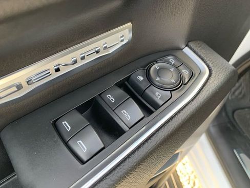Certified 2023 GMC Sierra 1500 Denali image 19