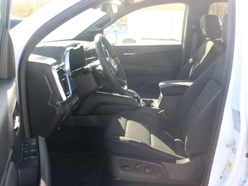 New 2025 GMC Canyon Elevation w/ Convenience Package image 21