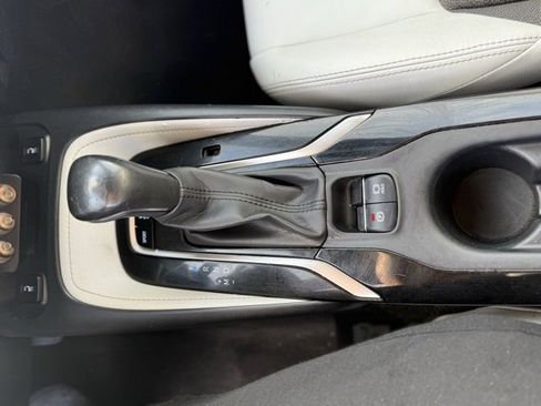 Used 2019 Toyota Corolla XSE image 14