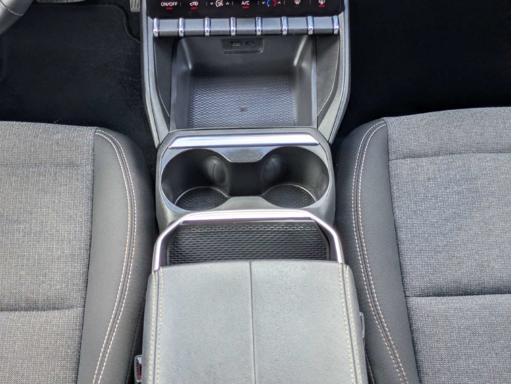 Used 2025 GMC Terrain Elevation AWD/4WD image 17