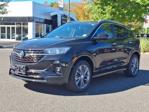 Used 2023 Buick Encore GX Select w/ Sport Touring Package image 3