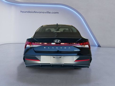 New 2026 Hyundai Elantra Limited FWD image 4