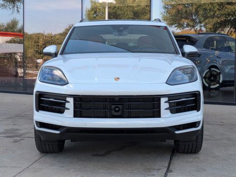 New 2026 Porsche Cayenne image 6