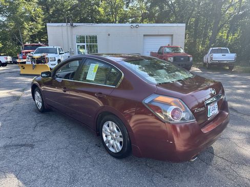 Used 2010 Nissan Altima 2.5 S FWD image 4