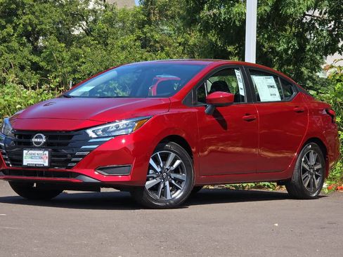 New 2025 Nissan Versa SV w/ Trunk Package image 1