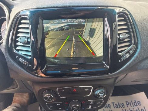 Used 2018 Jeep Compass Limited w/ Navigation Group image 24