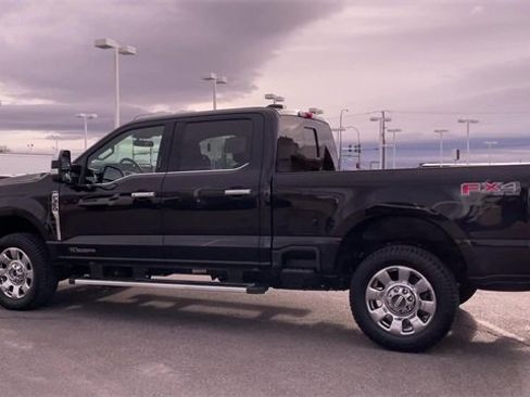 Used 2024 Ford F350 Lariat image 7