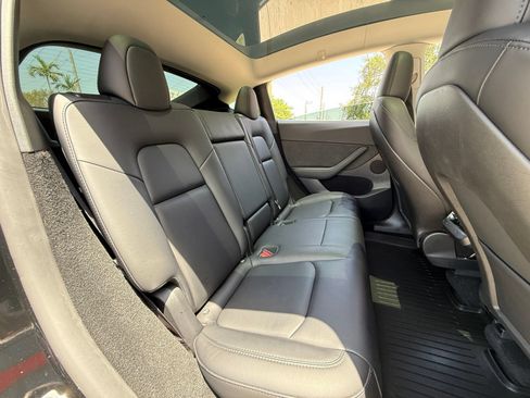Used 2024 Tesla Model Y Long Range RWD image 20