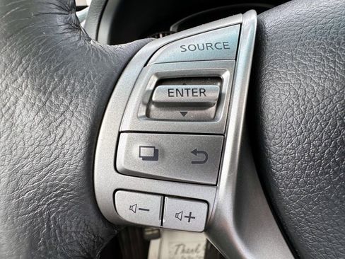 Used 2015 Nissan Altima 2.5 SL w/ Technology Package FWD image 18
