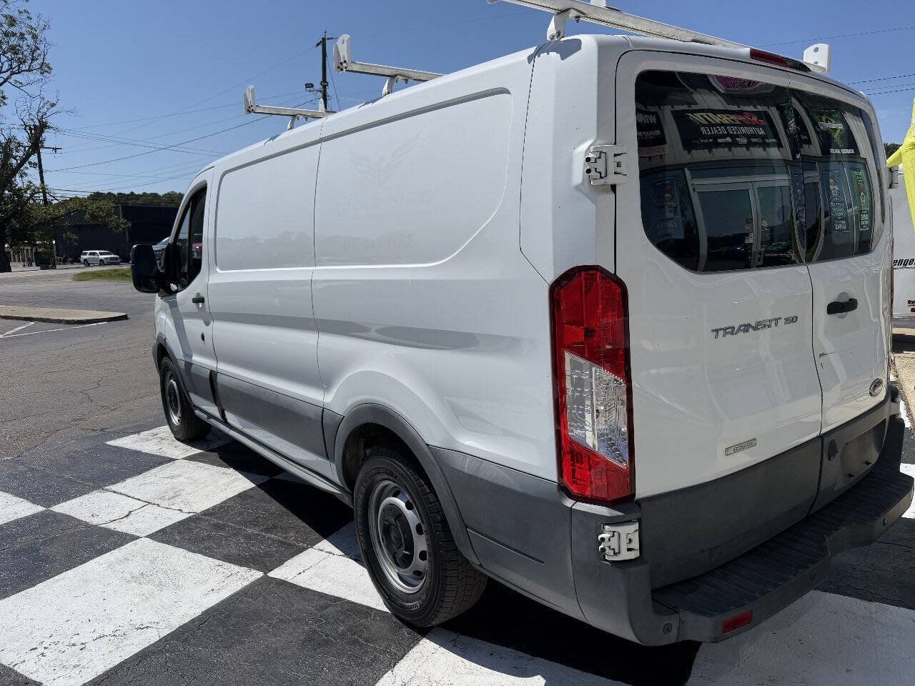 Used 2016 Ford Transit 150 130 Low Roof RWD image 8
