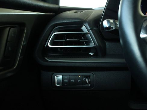 Used 2024 Chevrolet Traverse LT w/ LPO, Floor Liner Package AWD/4WD image 32