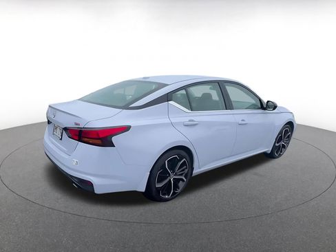 Used 2025 Nissan Altima 2.5 SR image 15