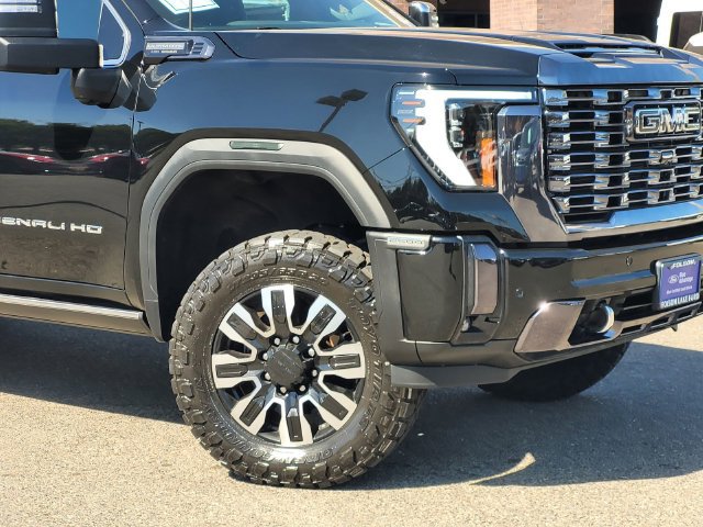 Used 2024 GMC Sierra 2500 Denali Ultimate AWD/4WD image 6
