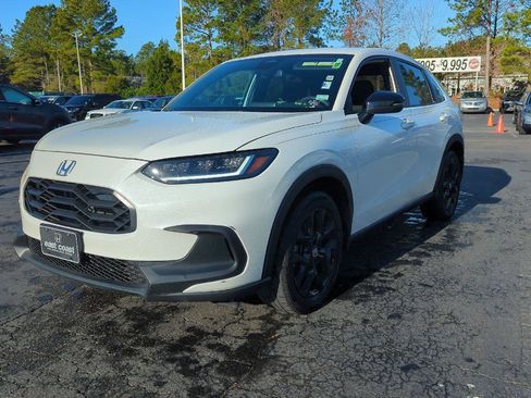 Certified 2024 Honda HR-V Sport image 1