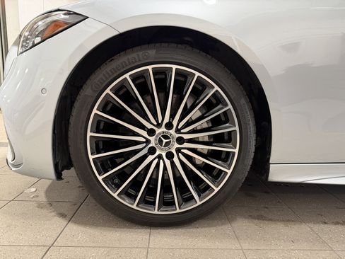 Used 2023 Mercedes-Benz C 300 Sedan image 5