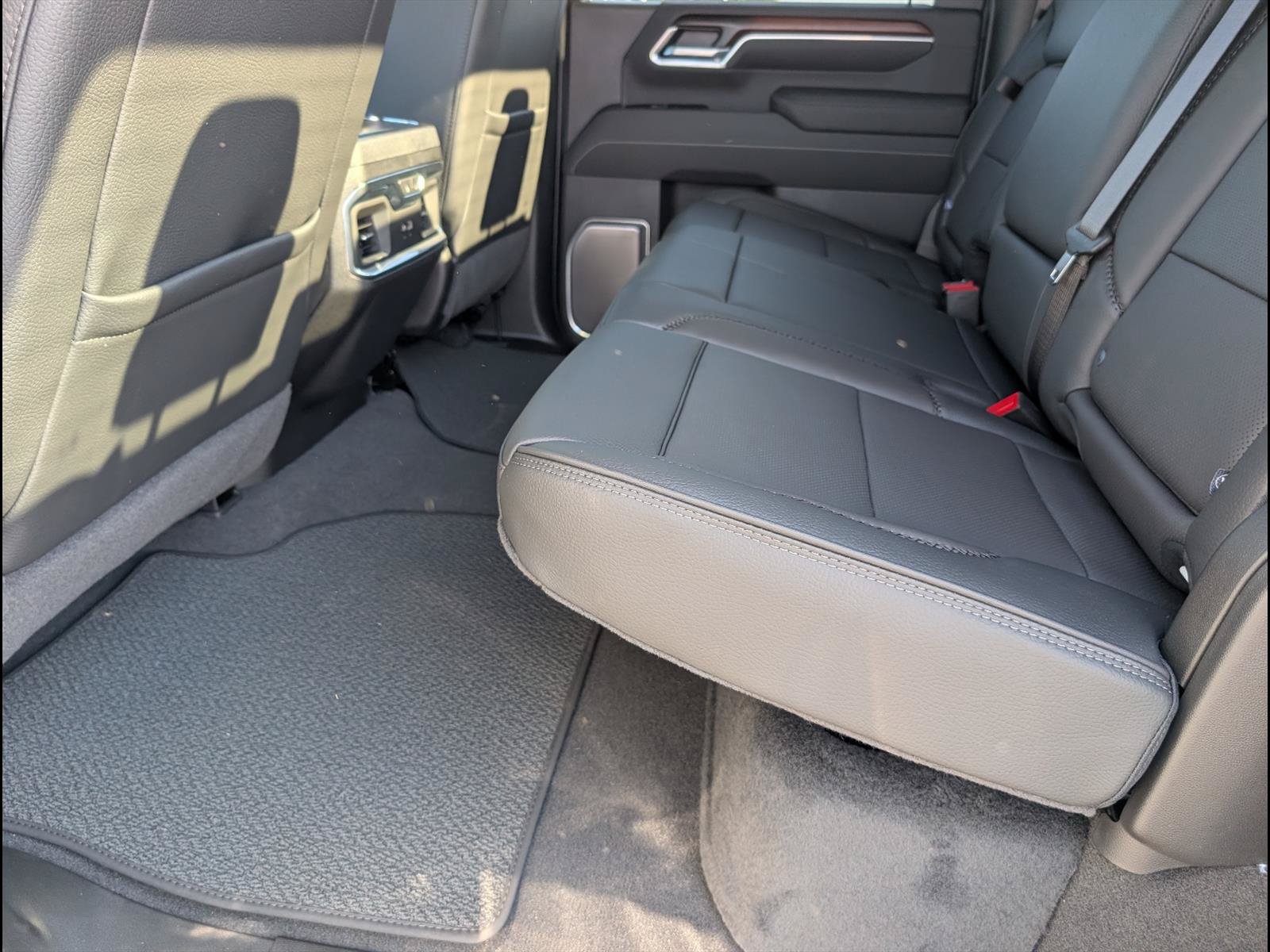 New 2026 GMC Sierra 2500 Denali AWD/4WD image 12