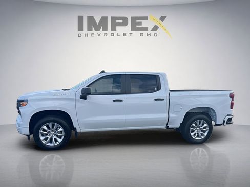 Used 2026 Chevrolet Silverado 1500 Custom RWD image 2