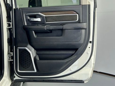 Used 2023 RAM 3500 Laramie image 13