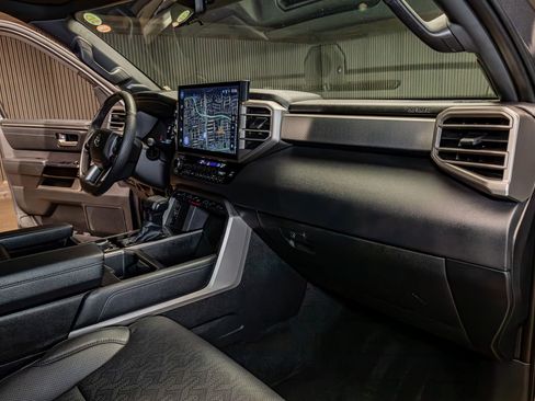Used 2025 Toyota Tundra Limited image 16