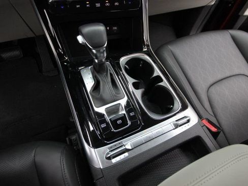 Used 2022 Kia Carnival SX image 23