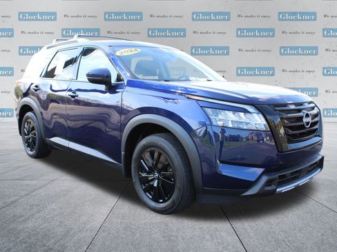 Used 2024 Nissan Pathfinder SL w/ Cargo Package AWD/4WD image 3