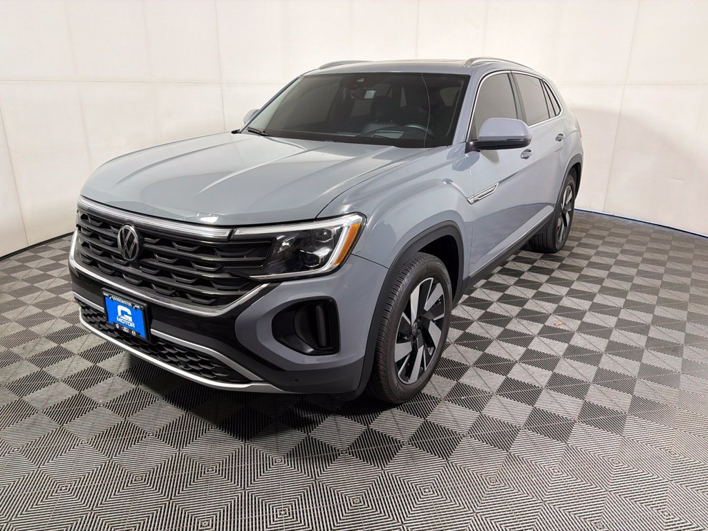 Certified 2025 Volkswagen Atlas Cross Sport SEL AWD/4WD image 4
