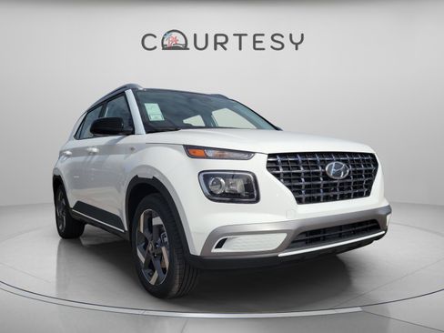New 2026 Hyundai Venue SEL image 5