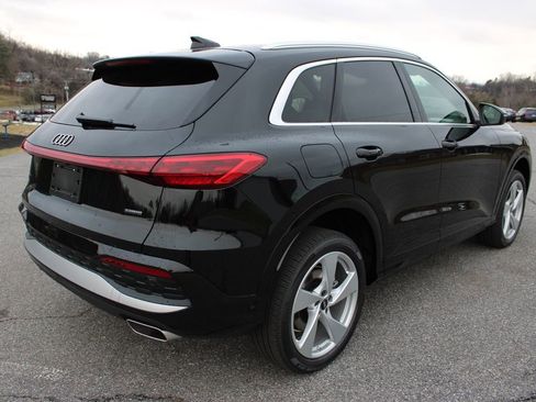 New 2025 Audi Q5 Premium Plus image 8
