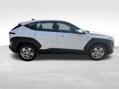New 2026 Hyundai Kona SE FWD image 8
