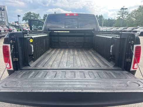 Used 2017 RAM 1500 Laramie w/ Convenience Group AWD/4WD image 30