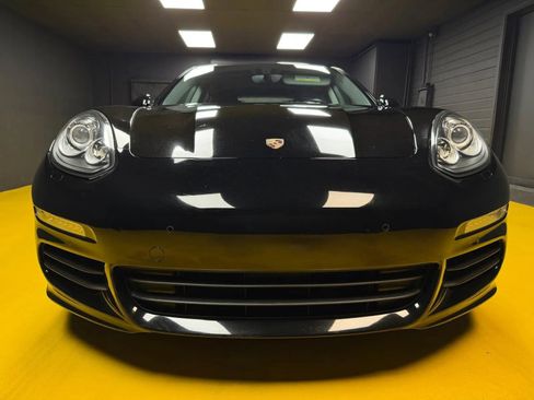 Used 2015 Porsche Panamera 4 AWD/4WD image 3