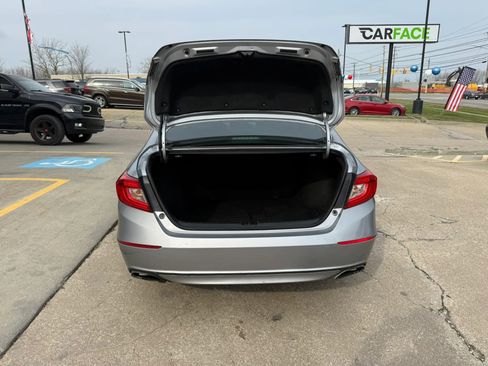 Used 2019 Honda Accord Sport image 13