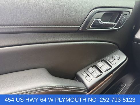 Used 2018 Chevrolet Tahoe LT w/ Luxury Package AWD/4WD image 18