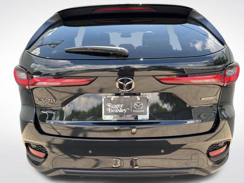 Certified 2026 MAZDA CX-70 3.3 Turbo w/ Preferred Package AWD/4WD image 8