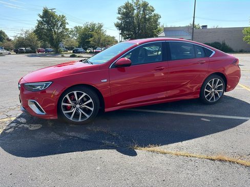 Used 2019 Buick Regal GS AWD/4WD image 3