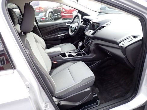 Used 2019 Ford Escape SE AWD/4WD image 9