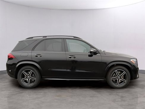 New 2026 Mercedes-Benz GLE 450 4MATIC image 6