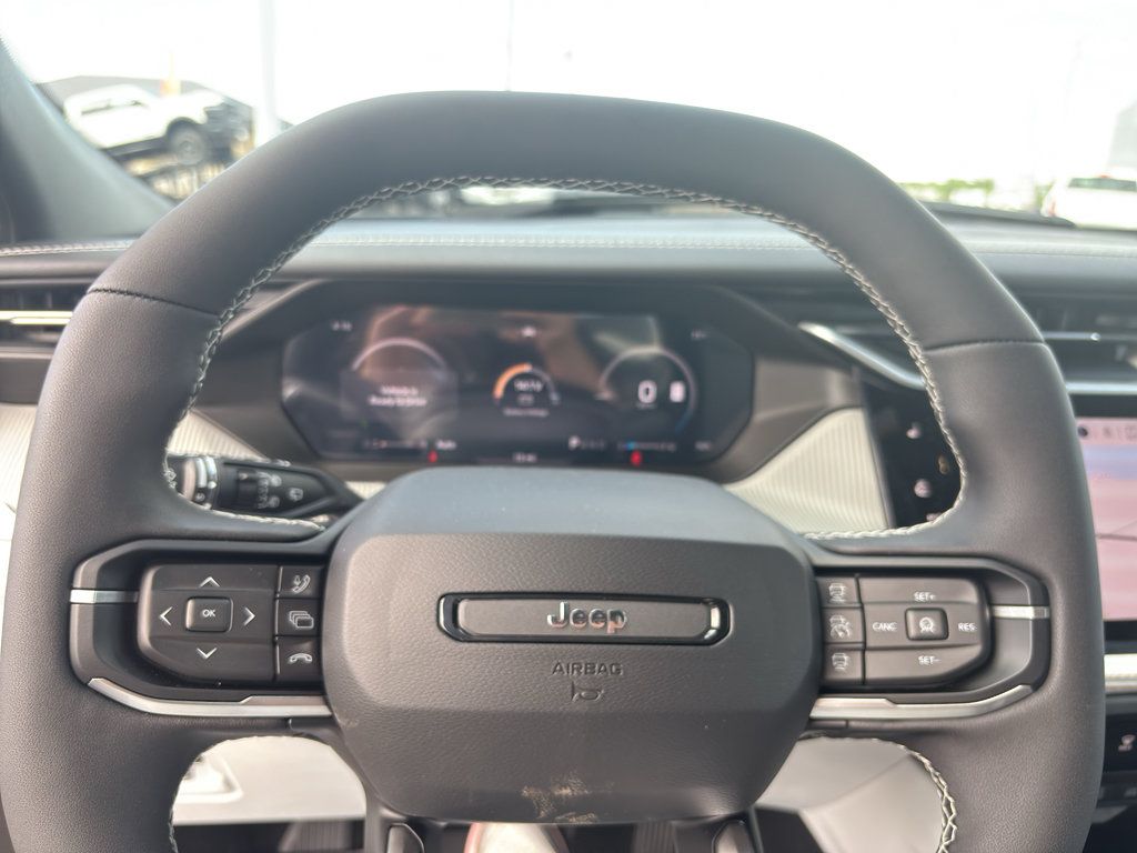 New 2026 Jeep Cherokee Limited AWD/4WD image 15