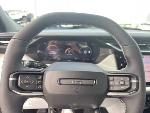 New 2026 Jeep Cherokee Limited AWD/4WD image 15