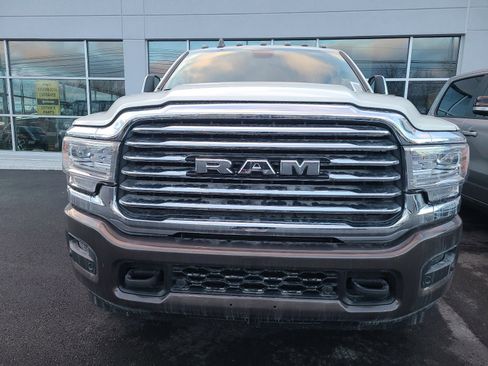 New 2024 RAM 3500 Limited image 2