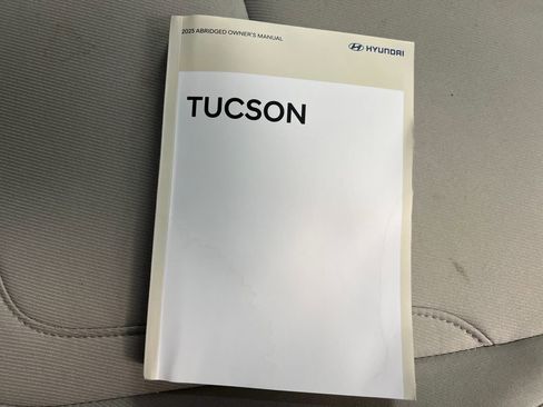 Used 2025 Hyundai Tucson SEL FWD image 27