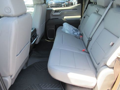 New 2026 Chevrolet Silverado 1500 LTZ w/ LTZ Premium Package image 17