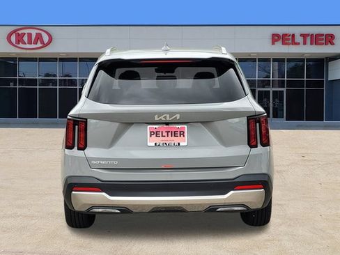 New 2026 Kia Sorento S w/ S Panoramic Sunroof Package FWD image 4