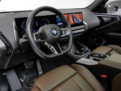 Used 2025 BMW X3 xDrive30i AWD/4WD image 3