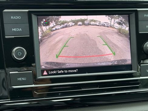 Certified 2024 Volkswagen Taos S FWD image 20