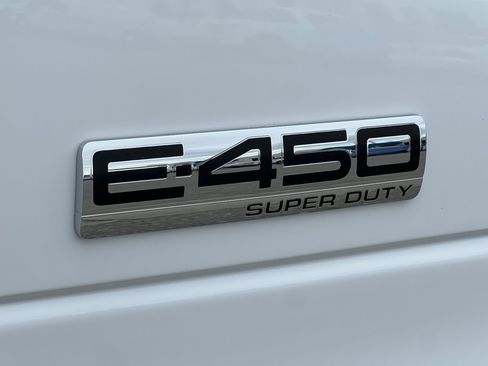 Used 2021 Ford E-450 and Econoline 450 Super Duty w/ Power Windows & Locks Group image 24