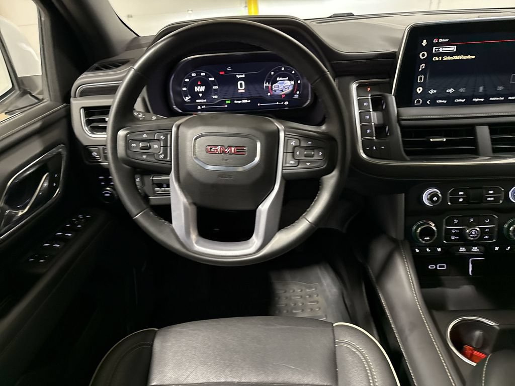 Used 2023 GMC Yukon SLT w/ SLT Premium Package AWD/4WD image 11