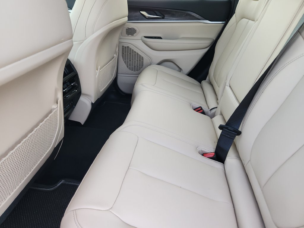 New 2026 Jeep Grand Cherokee Limited AWD/4WD image 19